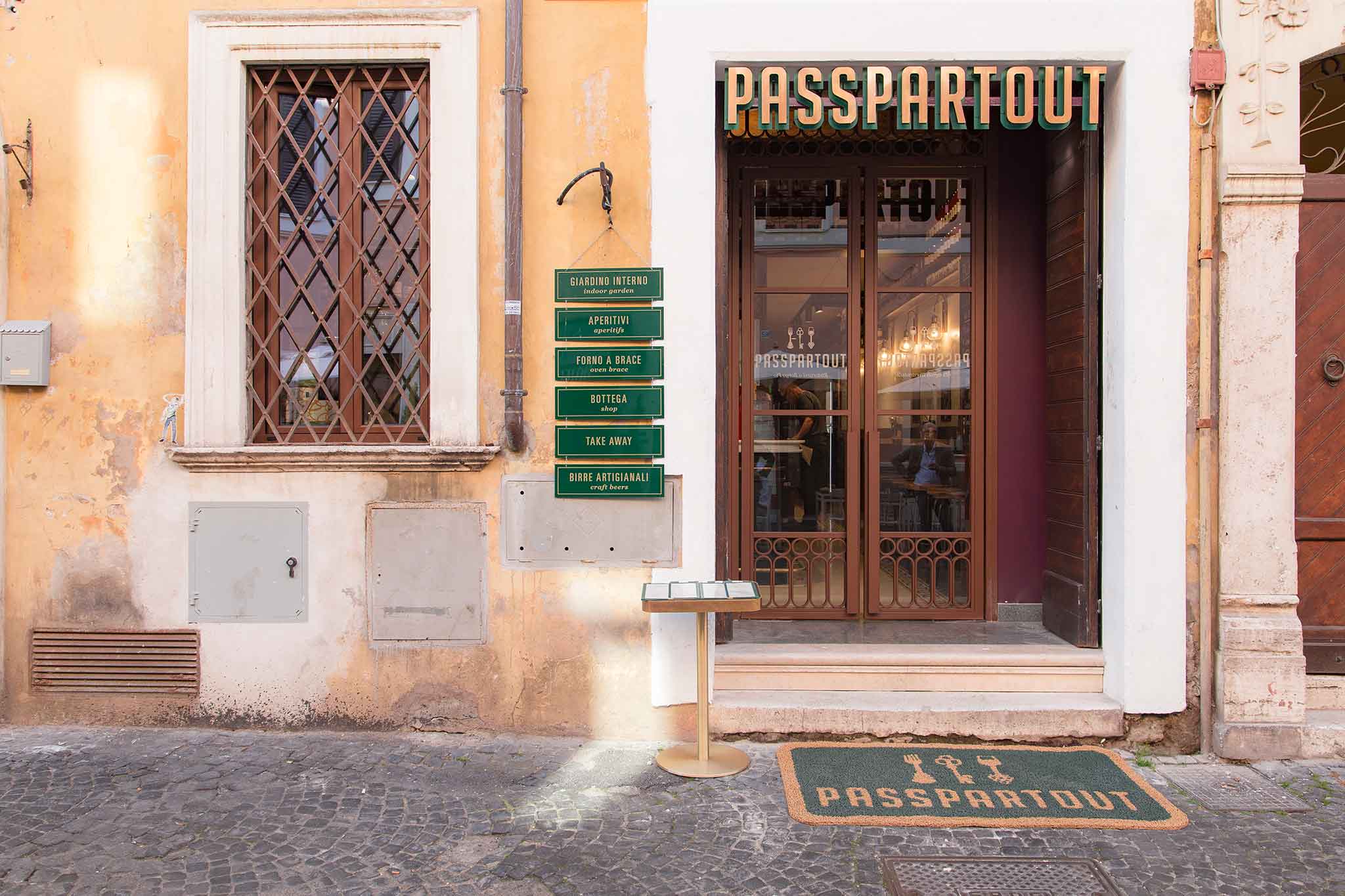 Passpartout a Borgo Pio: mixology, cucina, grill e bottega in un palazzetto del ‘500
